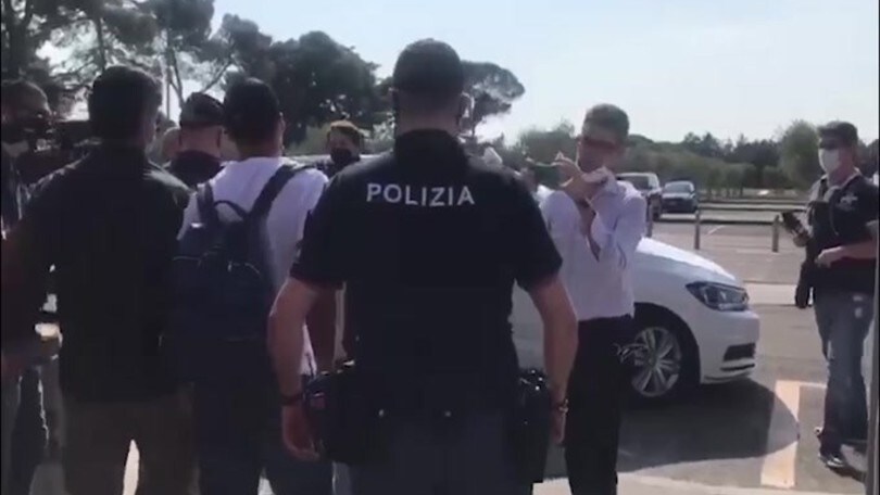 Suarez sbarca in Italia, ecco l'arrivo a Perugia
