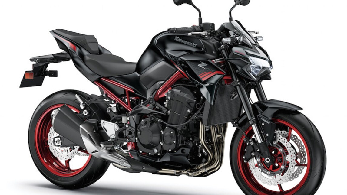 Kawasaki Z900 2021, nuove colorazioni per la prossima stagione: gli scatti