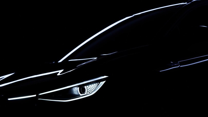 Volkswagen ID.4, il SUV elettrico con i fari 3D LED: gli scatti