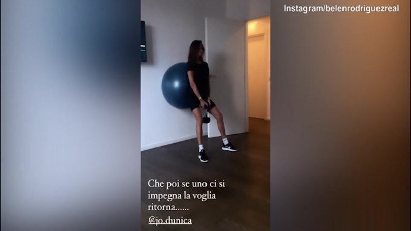 Allenamento a ritmo di musica per Belen Rodriguez