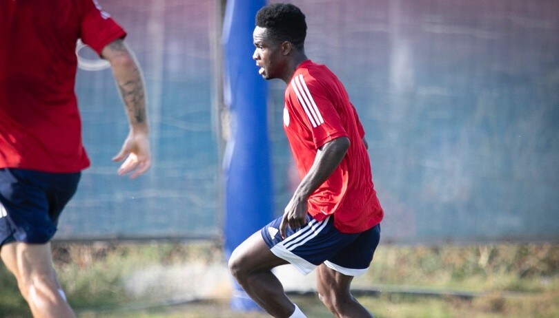 Cagliari, Luvumbo subito in campo