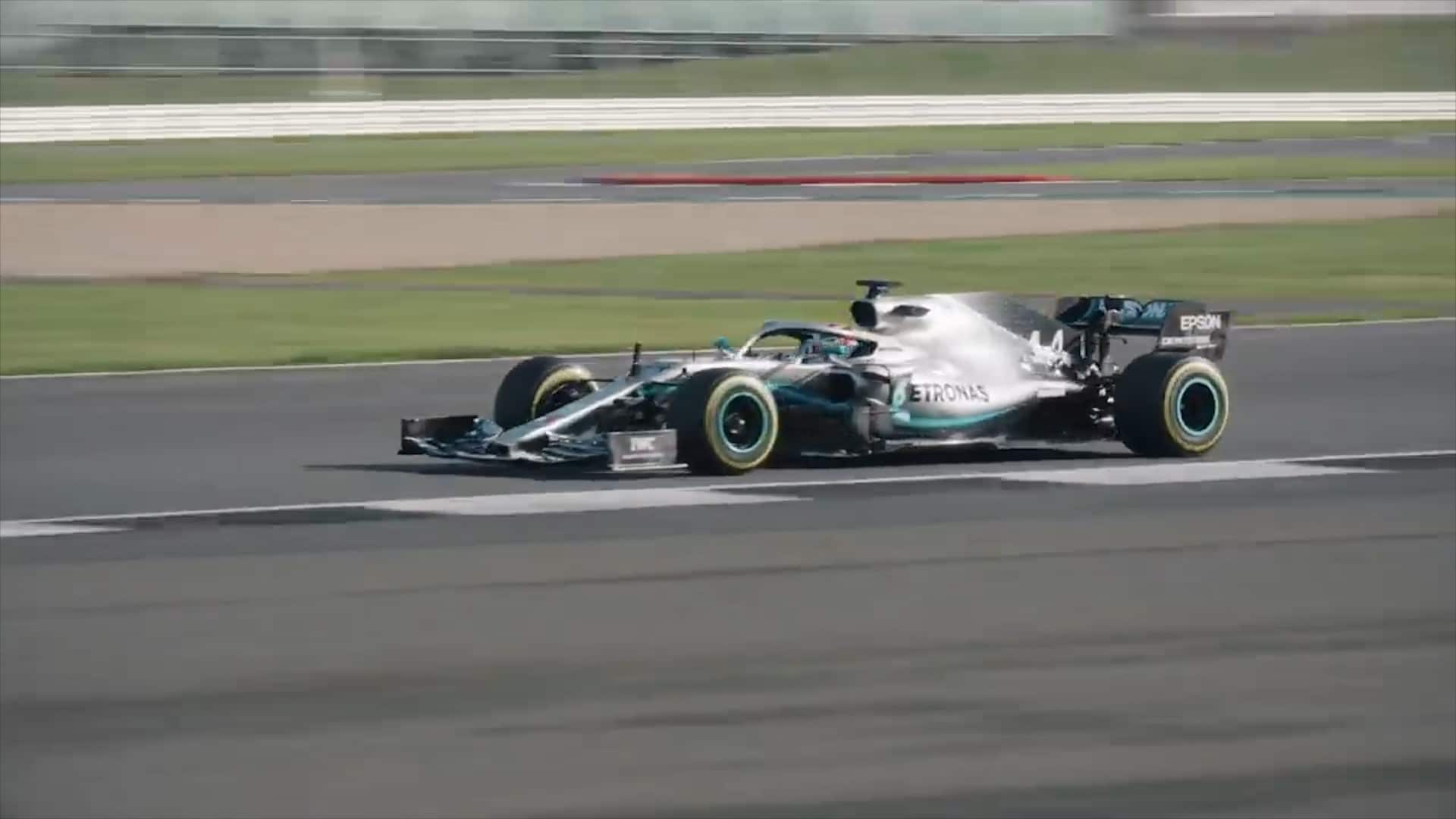 F1, Sochi: Hamilton il più veloce. Altro disastro Ferrari