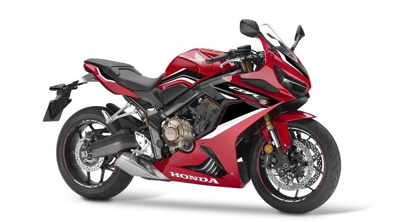 Honda CBR650R, restyling per la sportiva a 4 cilindri