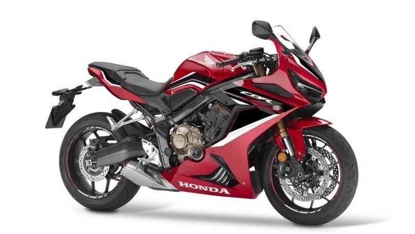 Honda CBR650R, restyling per la sportiva a 4 cilindri