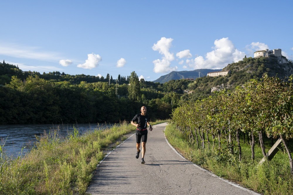 Resia Rosolina Relay, è subito successo per la staffetta di 420 km lungo l'Adige