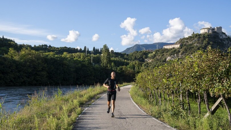 Resia Rosolina Relay, è subito successo per la staffetta di 420 km lungo l'Adige