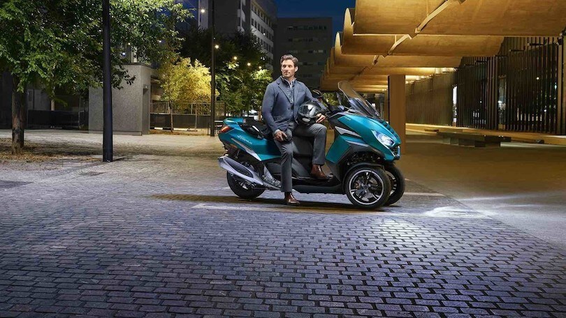 Nuovo Peugeot Metropolis, cambia il look e arriva l'Euro5: gli scatti