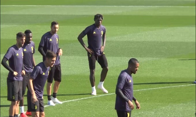 Ladri svaligiano la casa di Douglas Costa