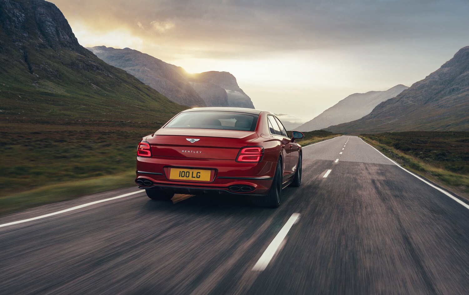 Bentley Flying Spur V8 FOTO
