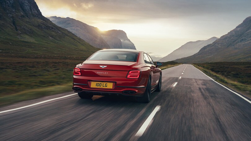 Bentley Flying Spur V8 FOTO