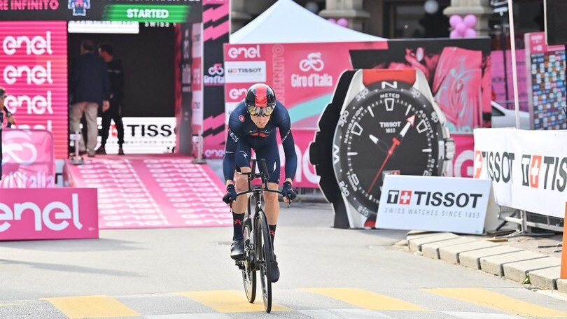 Giro d'Italia: 15/a tappa a Hart, Almeida resta maglia rosa