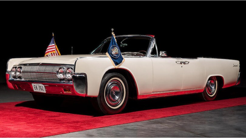 Limousine dell'attentato di JF Kennedy: battuta all'asta per 318mila euro
