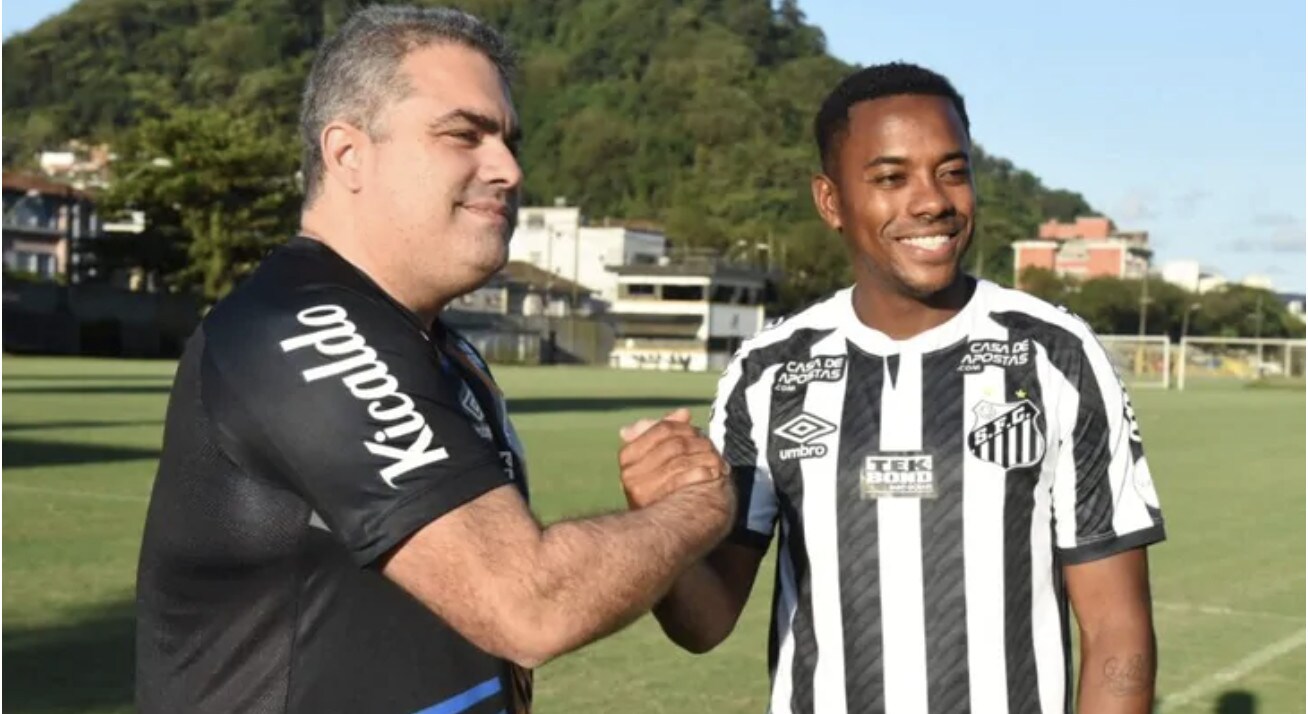 Robinho nella bufera. Il ministro Damares Alves: "Gli stupratori devono andare in prigione"