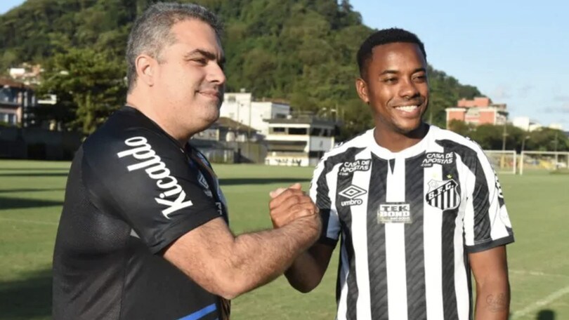 Robinho nella bufera. Il ministro Damares Alves: "Gli stupratori devono andare in prigione"