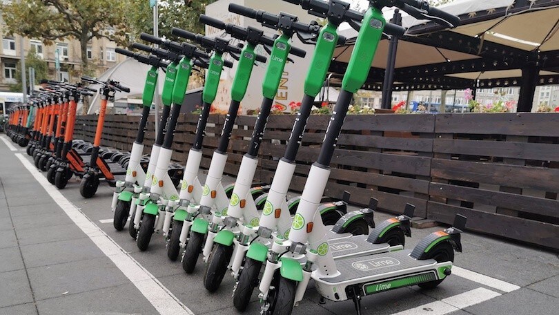 Monopattini, multa fino a 6.000 per chi guida in stato di ebbrezza