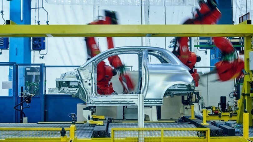 Nuova 500 elettrica: sotto la carrozzeria un mondo di sorprese