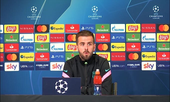 Pjanic: "Sarebbe stato bello essere allenato da Pirlo"