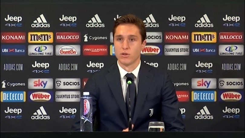 Chiesa: "Juve, che orgoglio vestire questa maglia"