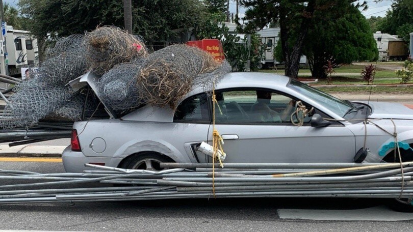 Ford Mustang "portatutto", negli Usa qualcuno l’ha trasformata in un pick-up