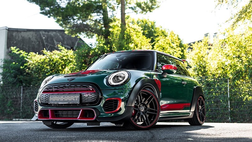Manhart ritocca la Mini John Cooper Works GP e la cavalleria sale!