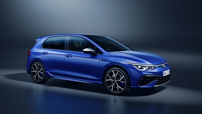 Nuova Volkswagen Golf R, la potenza non è mai abbastanza