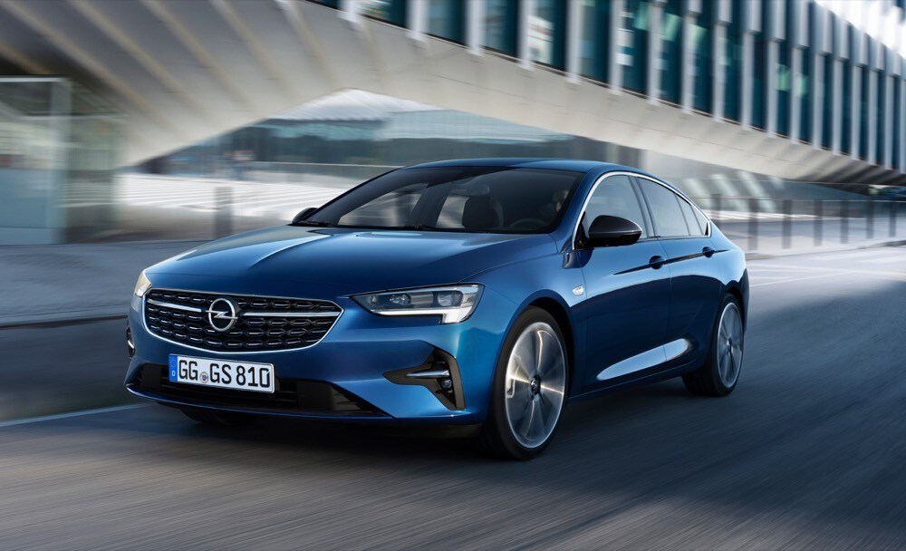 Opel Insignia Grand Sport, foto del restyling