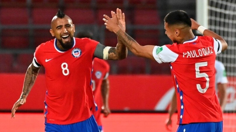 Una doppietta di Vidal trascina il Cile contro il Perù, ok il Brasile