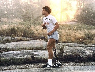 Terry Fox, malato di cancro che ha sensibilizzato il mondo con la maratona infinita