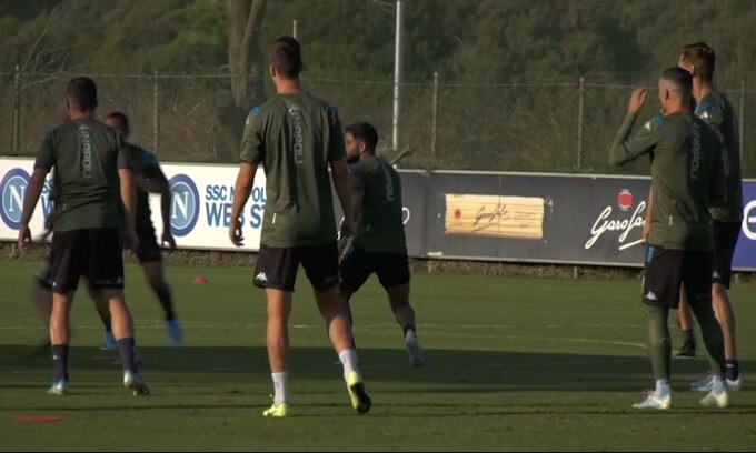 Napoli: Insigne si discosta  dalla 10 di Maradona