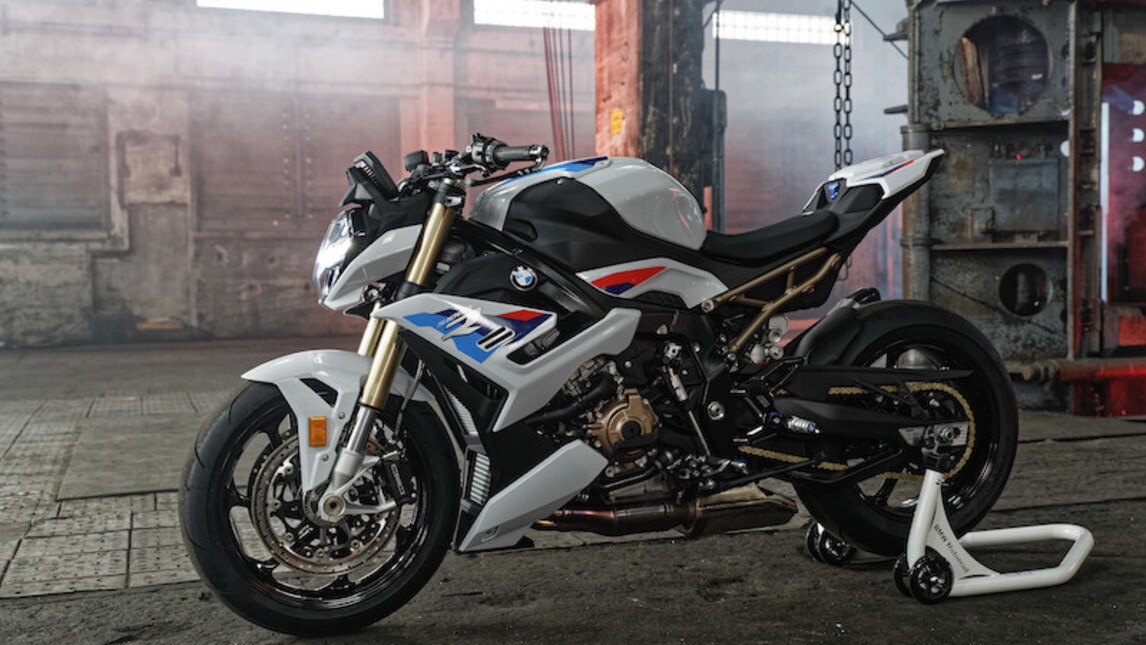 BMW S 1000 R 2021, più potente e leggera
