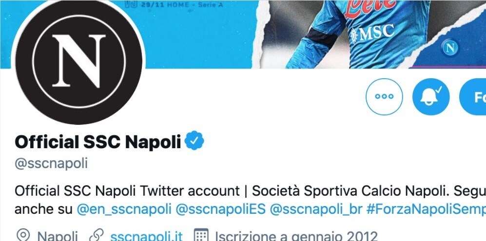 Morte Maradona, il Napoli cambia logo sui social