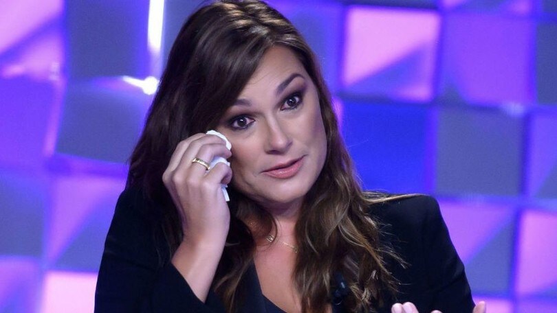 Covid, Alena Seredova ancora positiva: "Non vedo mia figlia da 15 giorni"