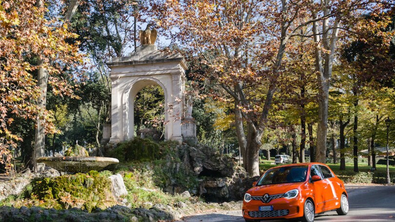 Nuova Renault Twingo: l'elettrica arriva a Roma