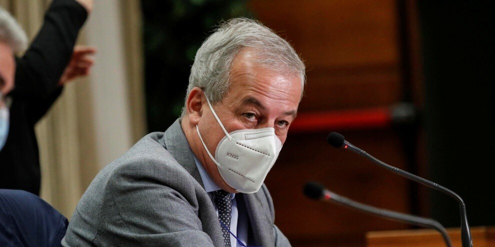 Covid, Locatelli: "Saranno Natale e Capodanno diversi, va detto"