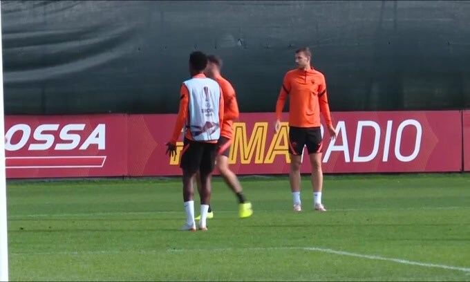Roma, il piano per recuperare Dzeko