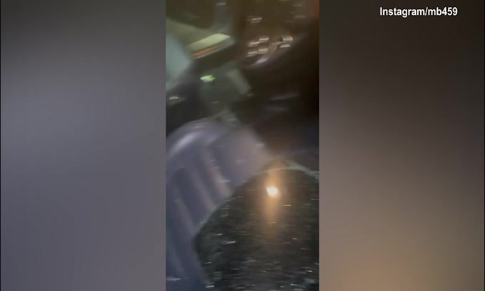 Balotelli, auto danneggiata nella notte: il video dell'attaccante