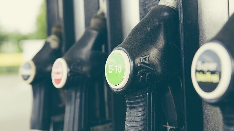 Cashback benzina, rimborsi del 10% attivi anche sul rifornimento in stazione di servizio