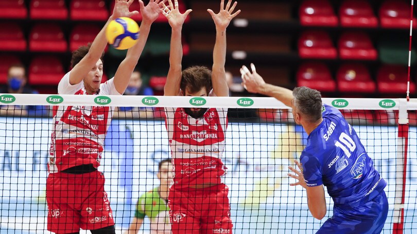 Piacenza domina, Cisterna sempre più giù