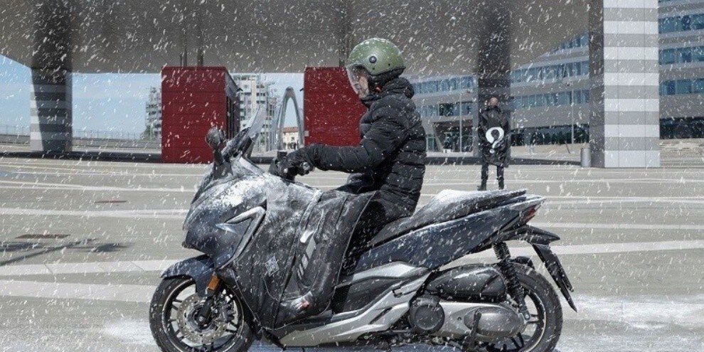 In moto d'inverno: gli optional per sopravvivere al freddo