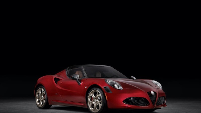 Alfa Romeo 4C Spider 33 Stradale Tributo, mito intramontabile