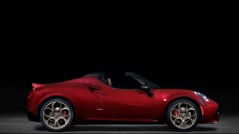 Alfa Romeo 4C Spider 33 Stradale Tributo: omaggio e addio