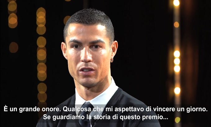 CR7 vince il Golden Foot: "Speravo di vincerlo un giorno ed è successo"