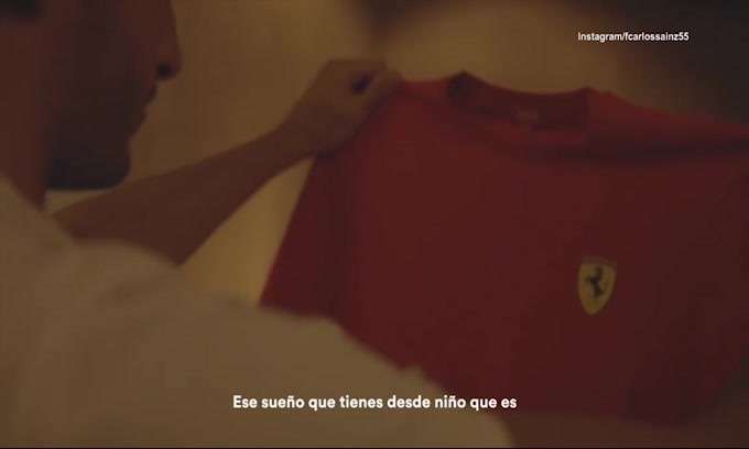 Sainz alla Ferrari: "Nuovo colore, nuova passione"