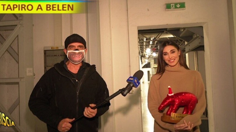 Belen e il Tapiro d'oro da record: "Si può avere più di un fidanzato..."