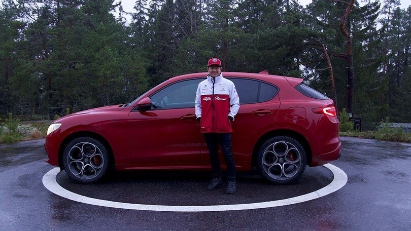 Raikkonen il regalo di Natale è l'Alfa Romeo Stelvio Veloce