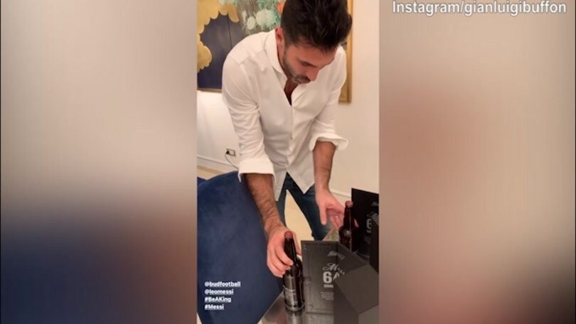 Buffon, birre in regalo da Messi per...ogni rete subita!