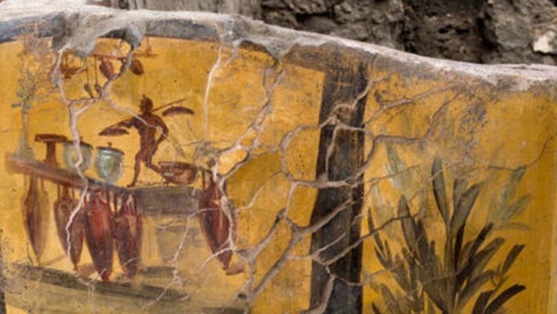 Pompei, nuova scoperta: torna alla luce la bottega dello street food