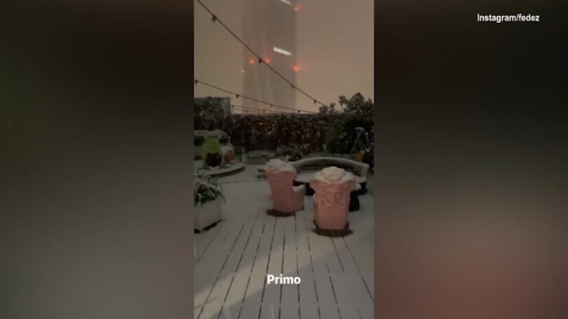 Ferragnez, ecco l'inizio della nevicata su Milano
