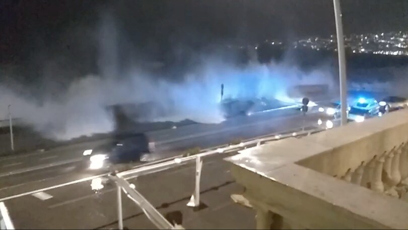 Maltempo: impressionanti immagini provenienti da Napoli