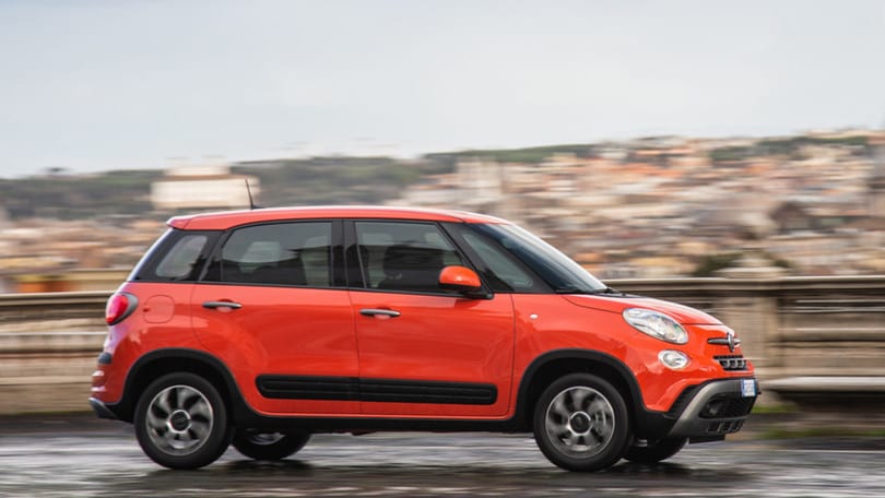 Nuove Fiat 500, arrivano Cult, Connect, Dolcevita, Cross e Sport
